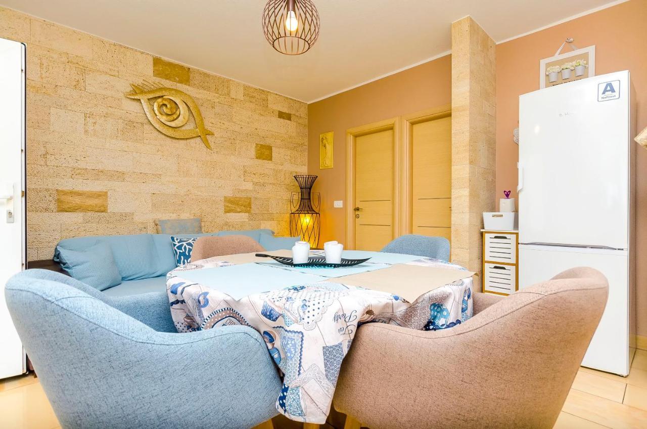 Apartments Nives Трогир Экстерьер фото
